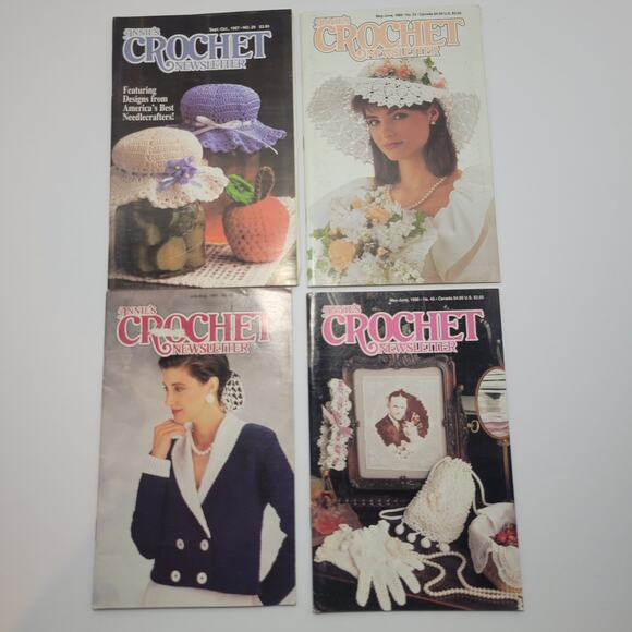 4 Vintage Annie's Crochet Newsletter Booklets Womens Elegant Fashion Patterns - Picture 1 of 4